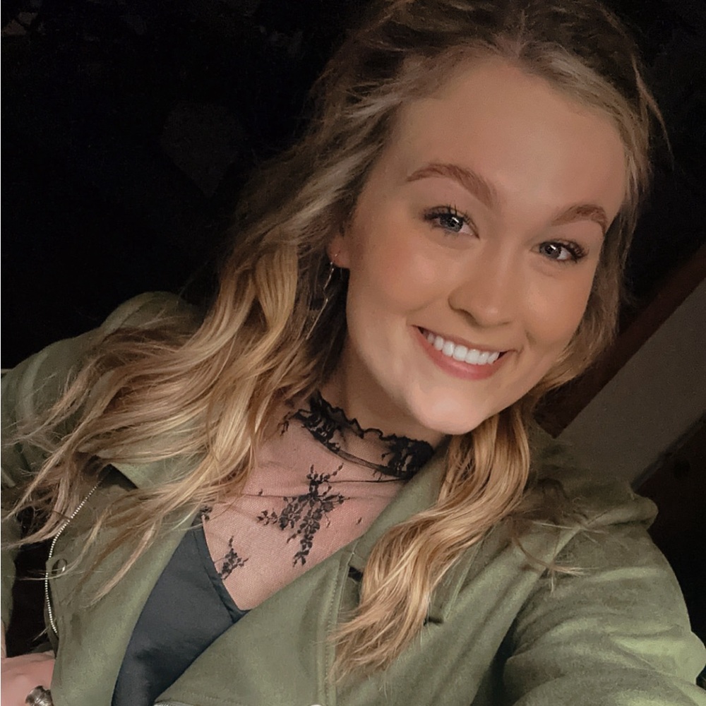 Meet your Posher, Mikayla